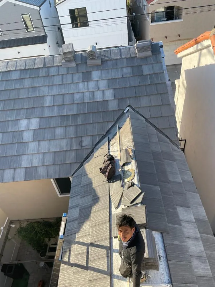Top-rated roof leak repair in San Fernando Valley, CA by Premier Roofing And Remodeling