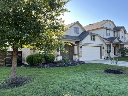 Premier Roofing Logo