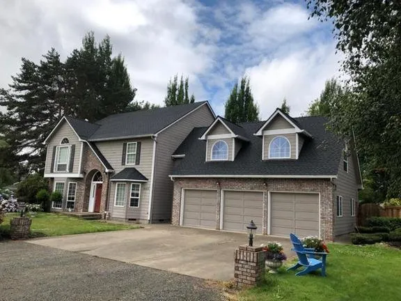 Trusted shingle roofing service in Cheshire, OR - Premier Roofing Services