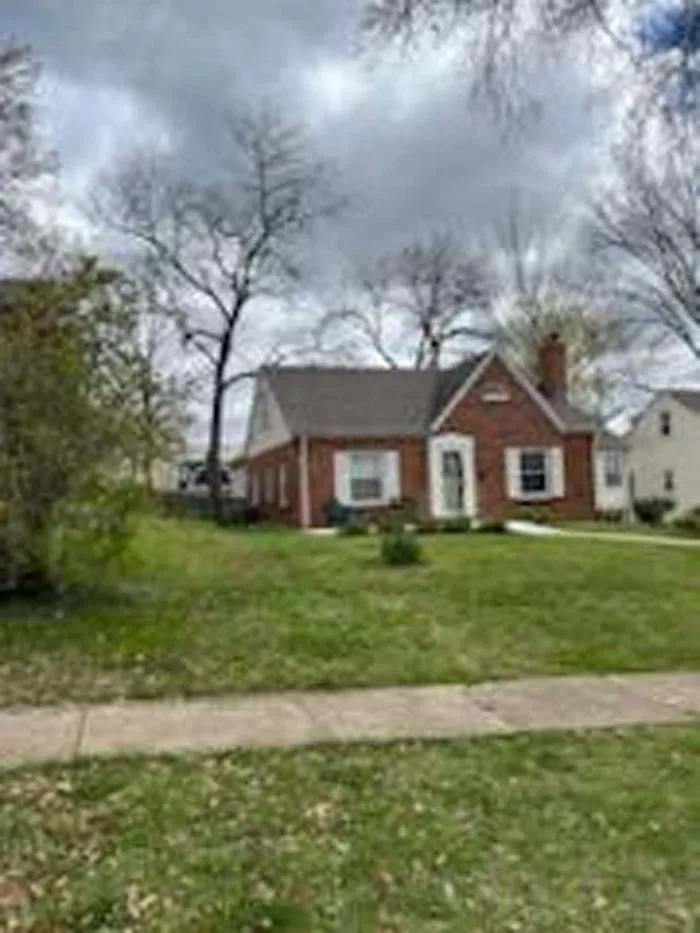 Slide of Premier Roofing Stl