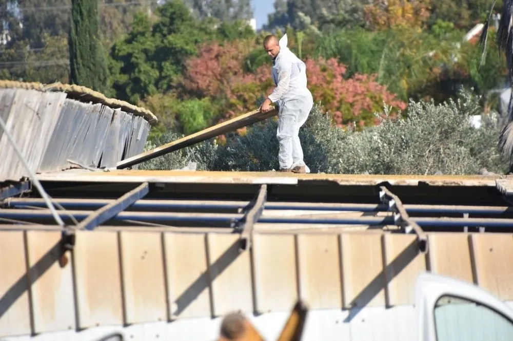 Slide of Premier TPO Roofing