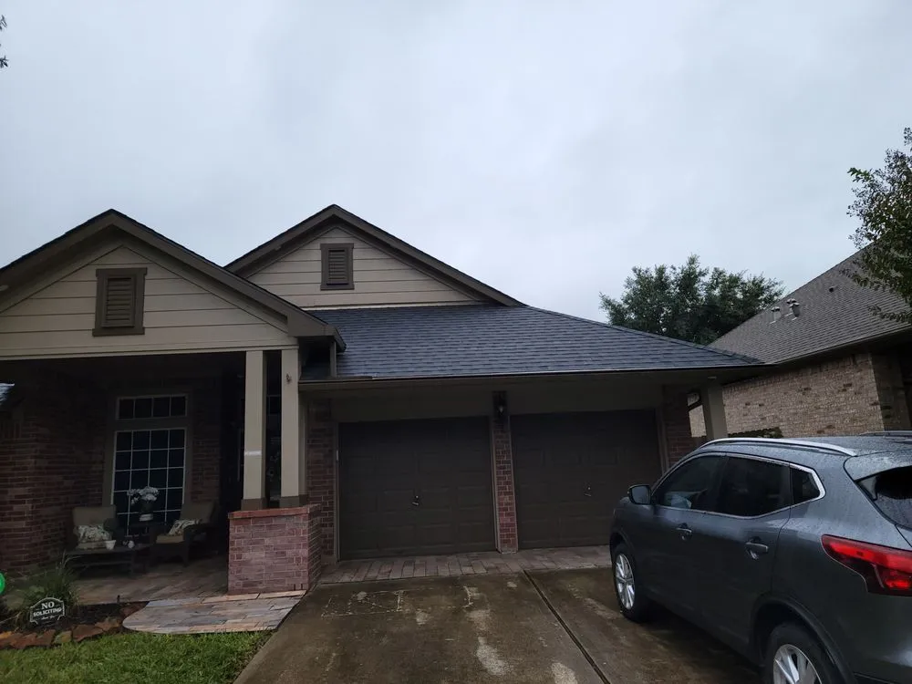 Slide of Premiere Contractors | Roofing