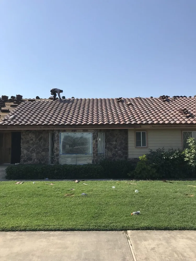 Slide of Premiere Roofing