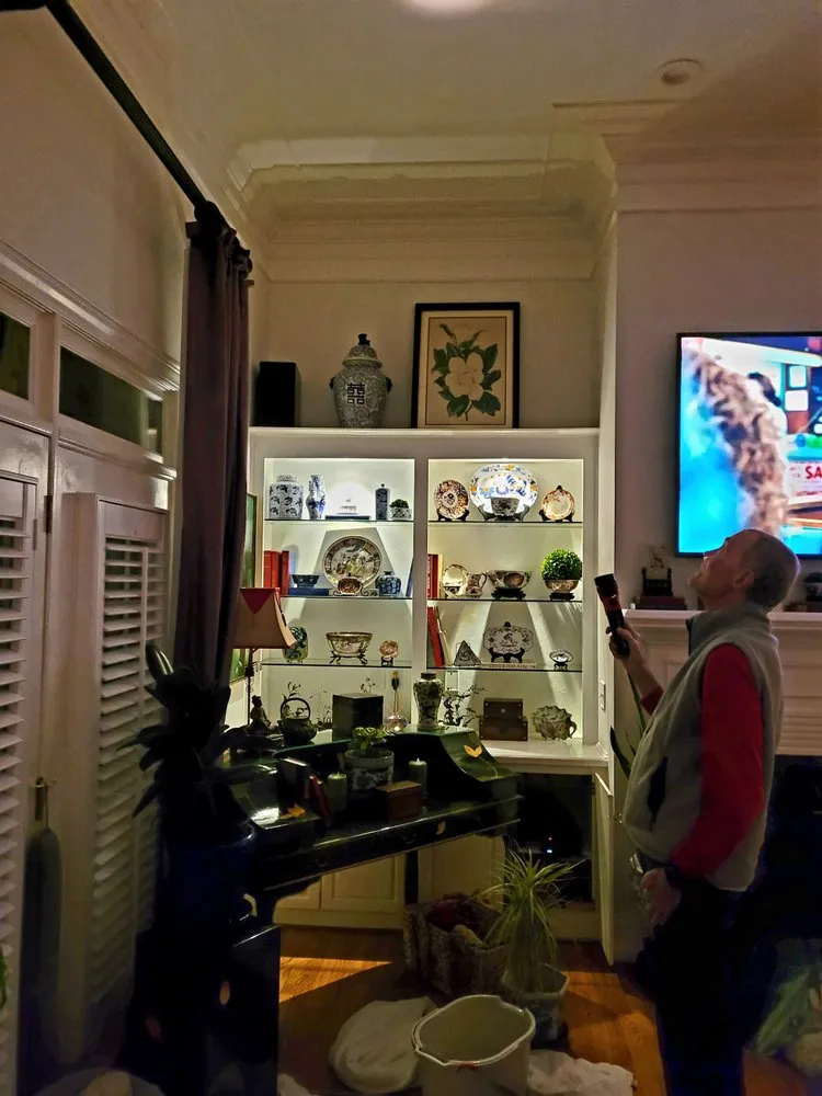 Slide of Premiere Roofing