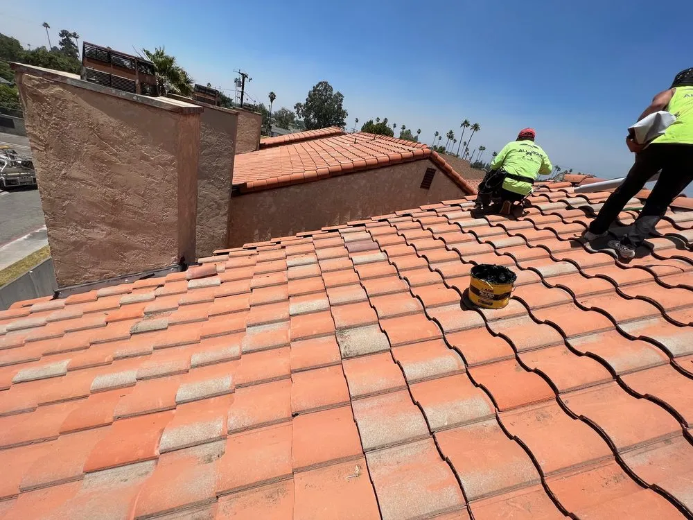 Slide of Presidential Roofing