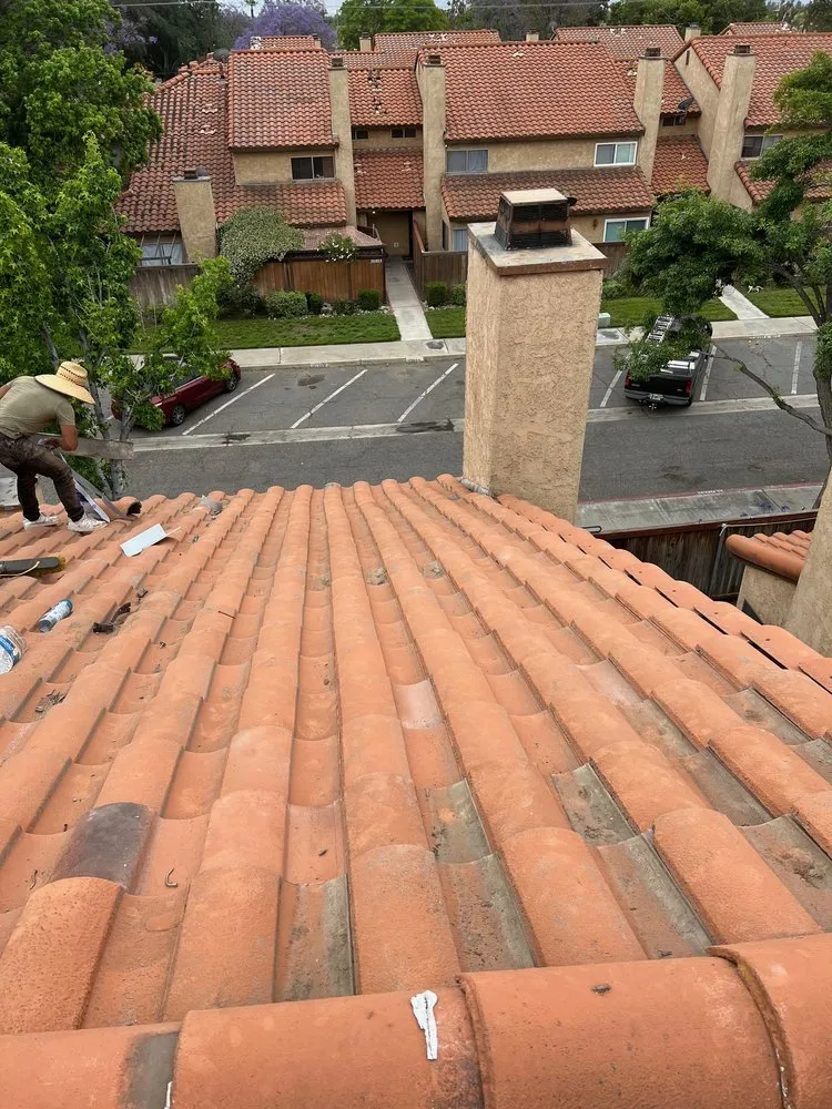 Slide of Presidential Roofing