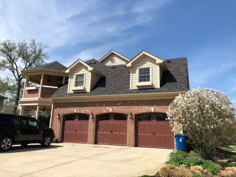 Slide of Presidential Roofing