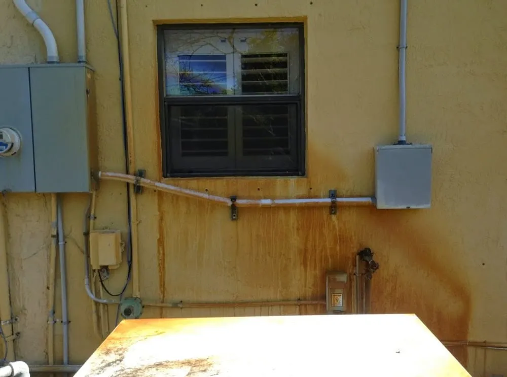 Slide of Pressure Cleaning Rust B Gone