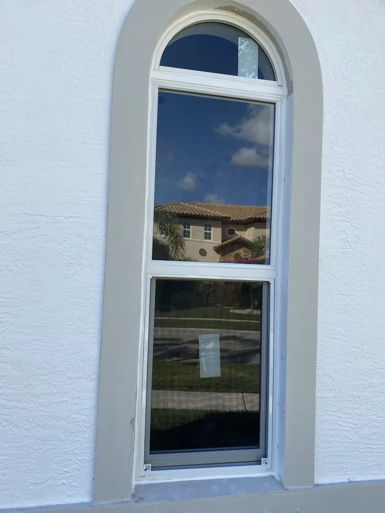 Slide of Prestige Roofwindoors
