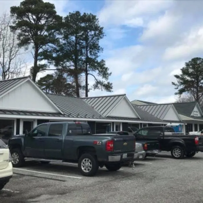 Emergency residential roofing service experts serving Yorktown, VA - Preston Roofing