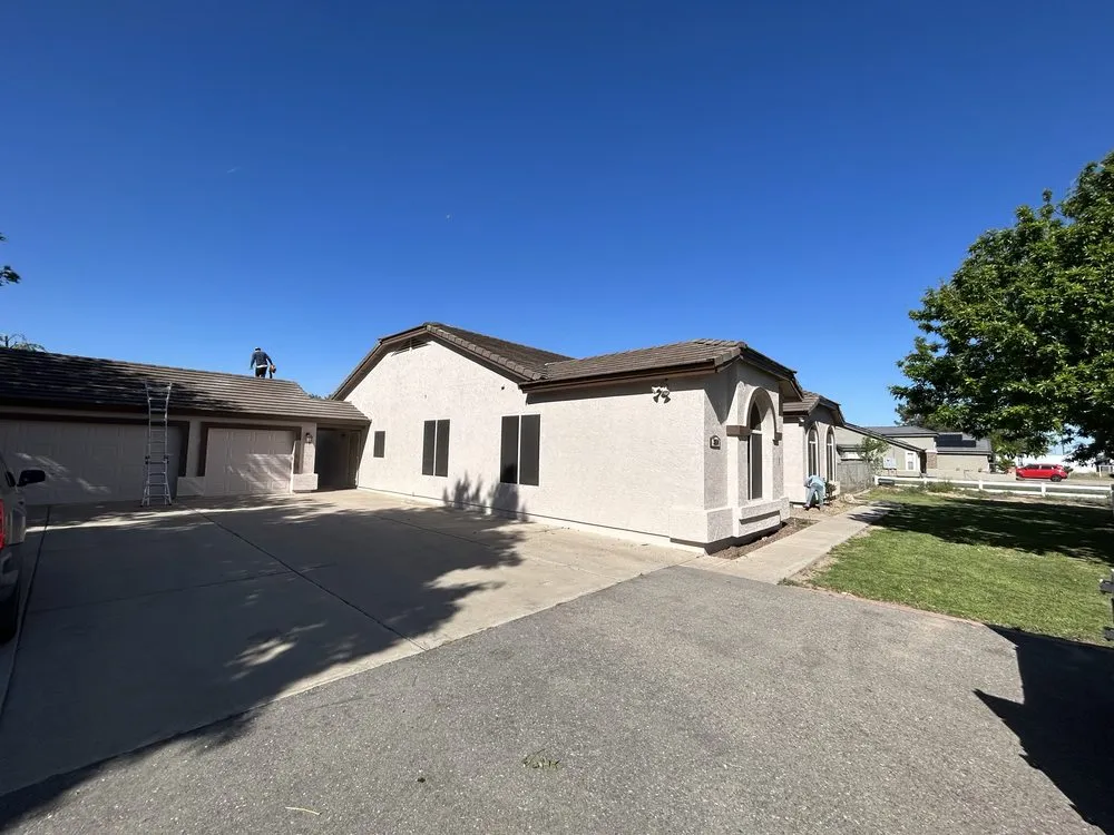 Slide of Prickly Pear Contracting