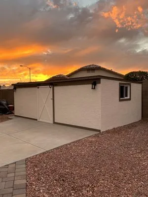 Prickly Pear Contracting Logo