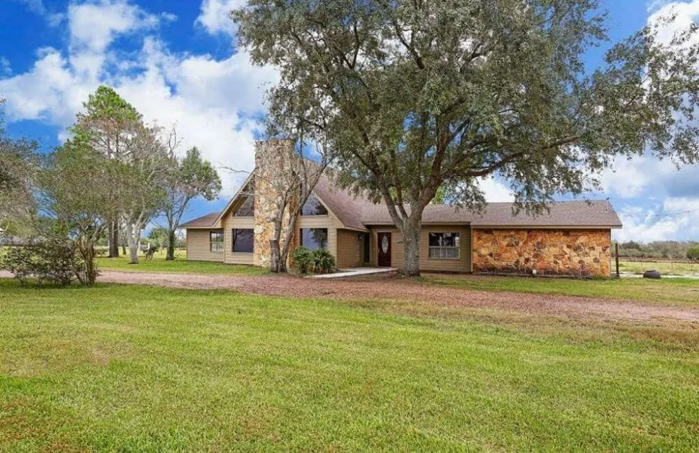 Top-rated roof installation near you across Pattison, TX - Pride of Texas Roof and Fence