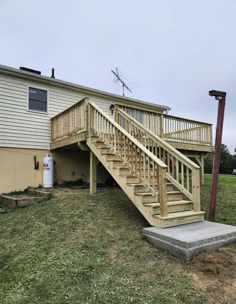 Licensed roof leak repair in Bloomingburg, NY - Prime Construction