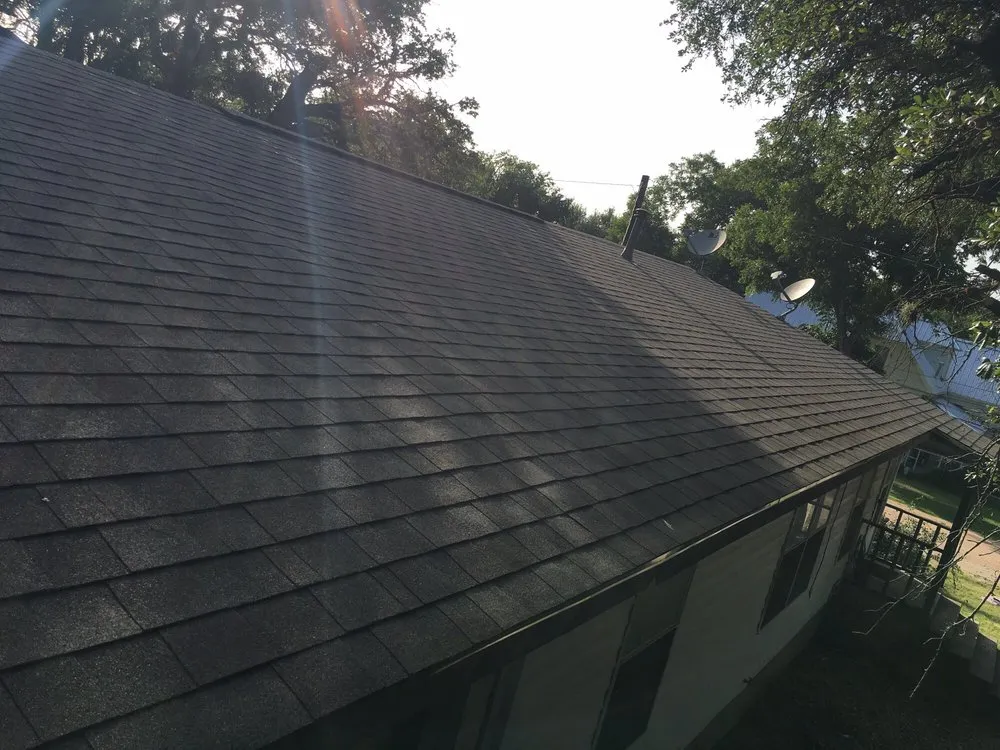 Slide of Primos Roofing