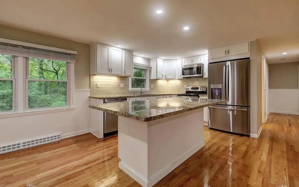 Slide of Primus Construction