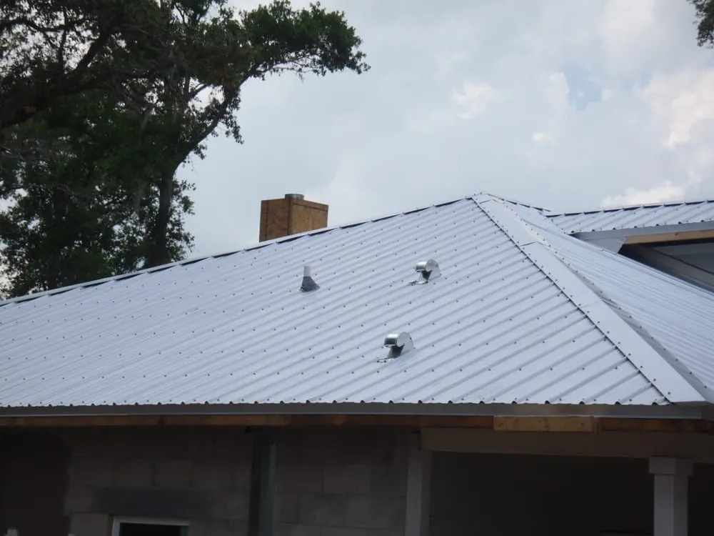 Professional shingle roofing service experts serving Altoona, FL - Pro Dry Roofing