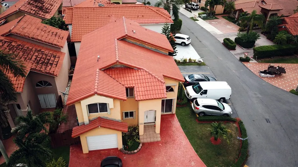 Slide of Pro-Form Roofing