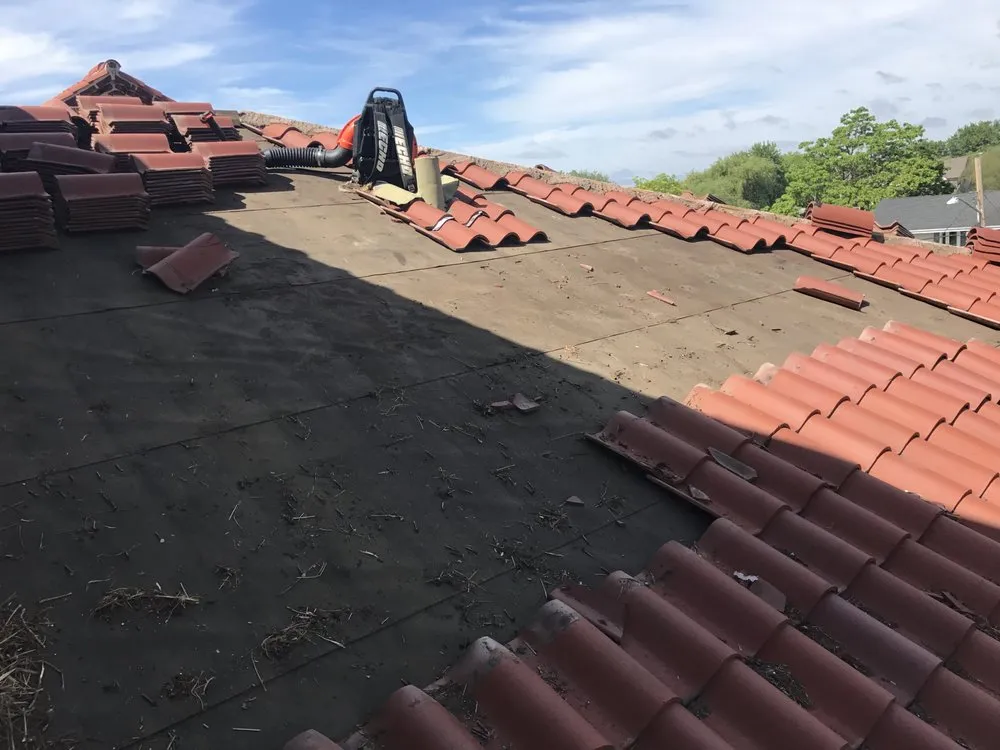 Slide of Pro Home Roof Leak Repair