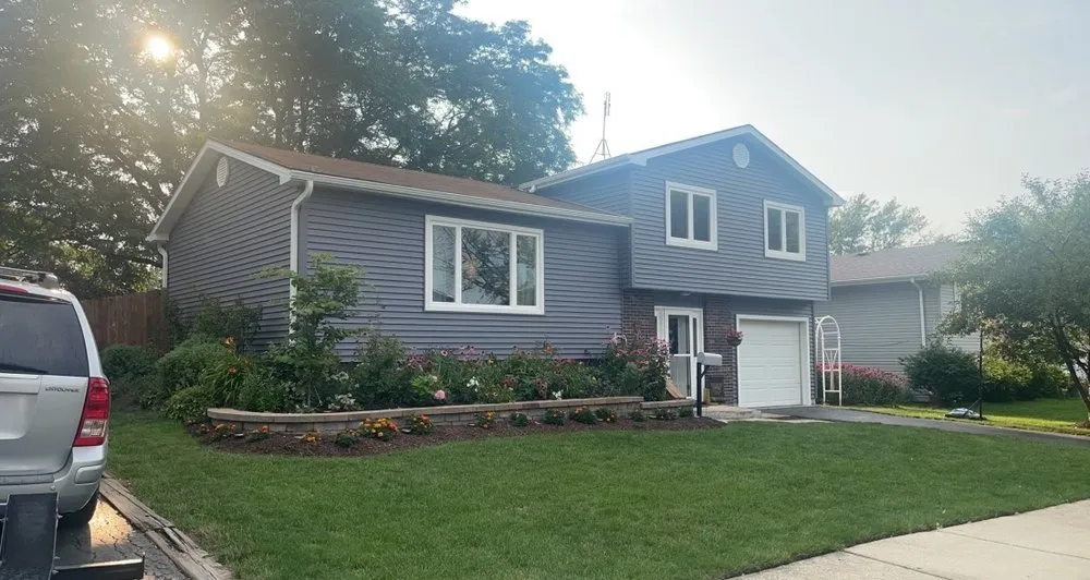 Slide of Pro-Line Contractors