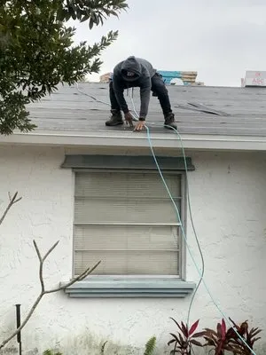 Pro-Master Roofing Logo