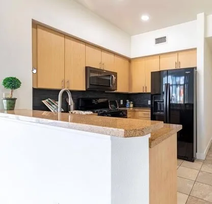 Pro Repair & Remodel Logo