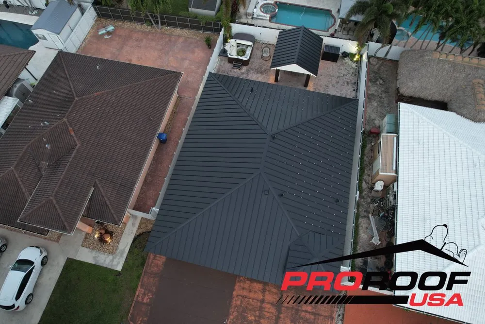 Reliable roof leak repair experts serving Loxahatchee, FL - Pro Roof USA