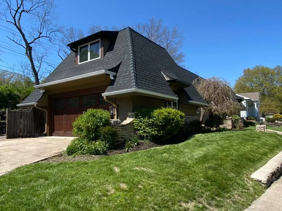 Slide of Pro Roofers