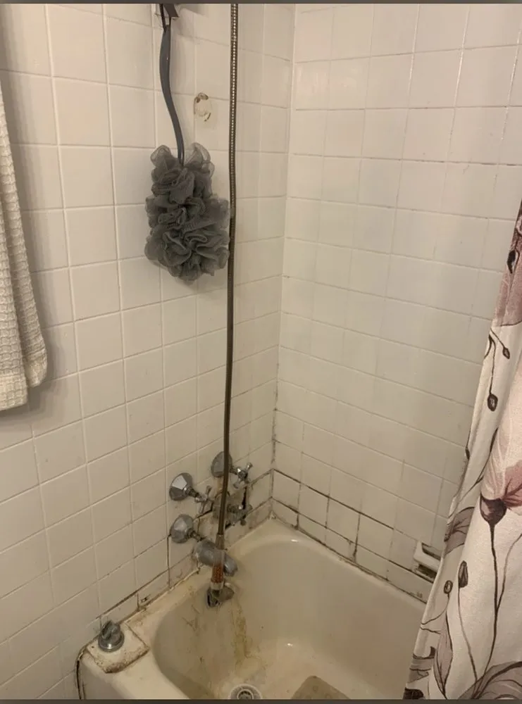 Slide of Pro Roofers GC