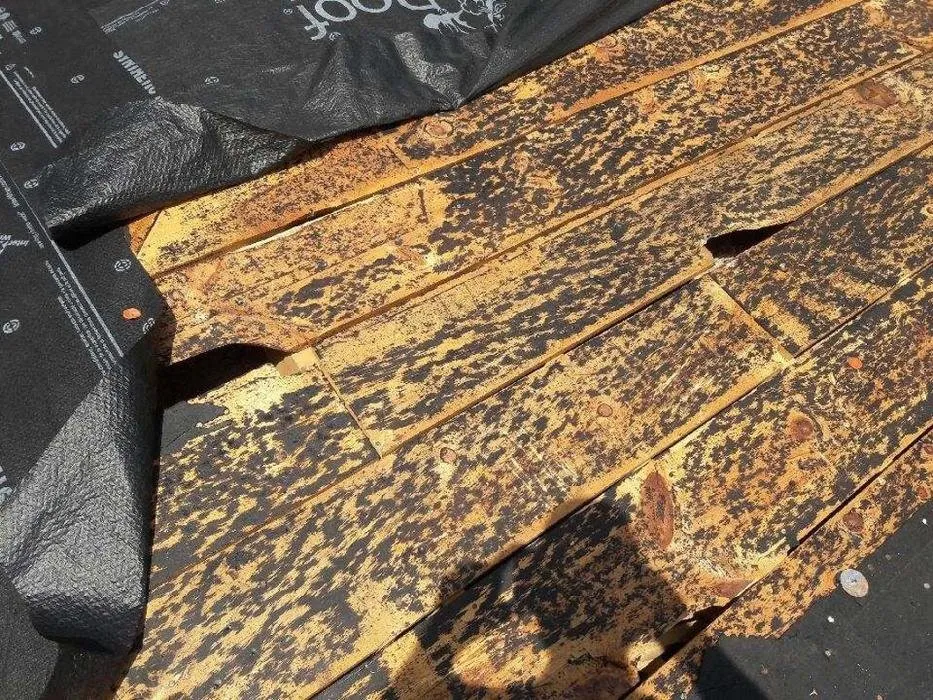 Slide of Pro Roofing