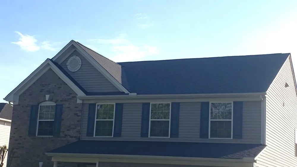 Slide of Pro Roofing Contractor