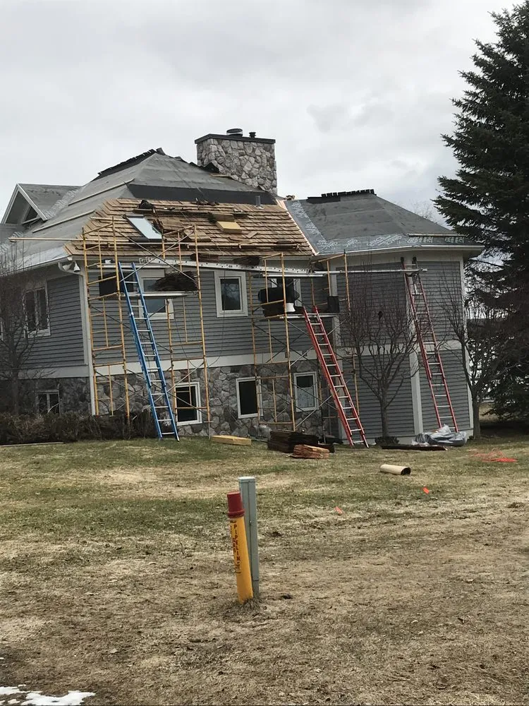 Slide of Pro Roofing