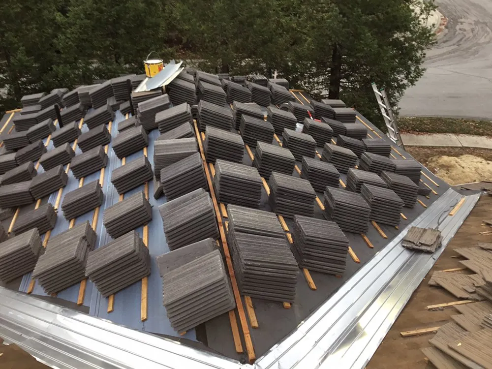 Slide of Pro Roofing