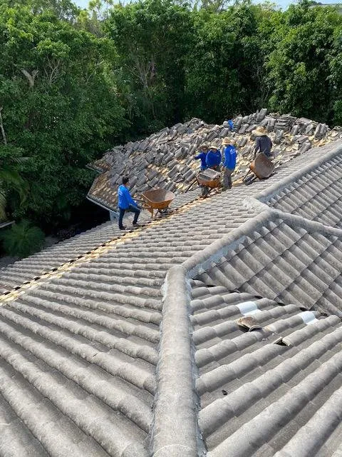 Slide of Pro Roofing Services