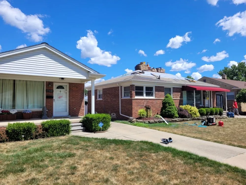 Slide of Pro Roofing