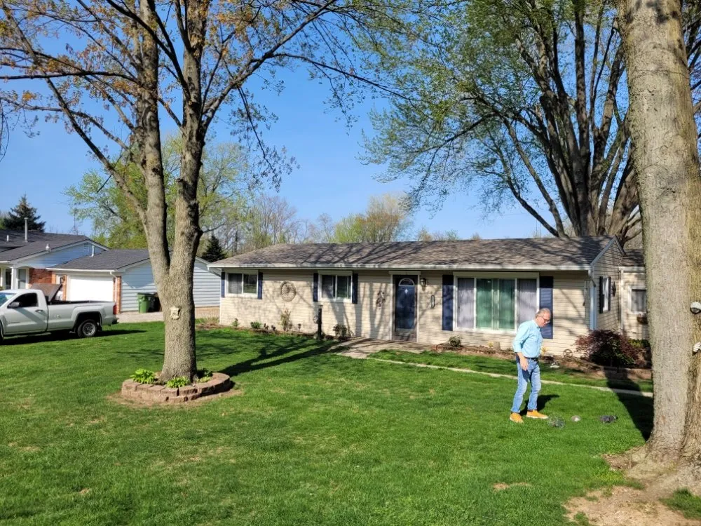 Slide of Pro Roofing