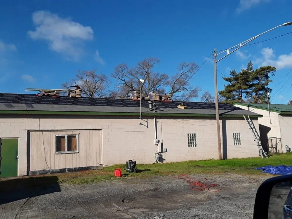 Slide of Pro Roofing