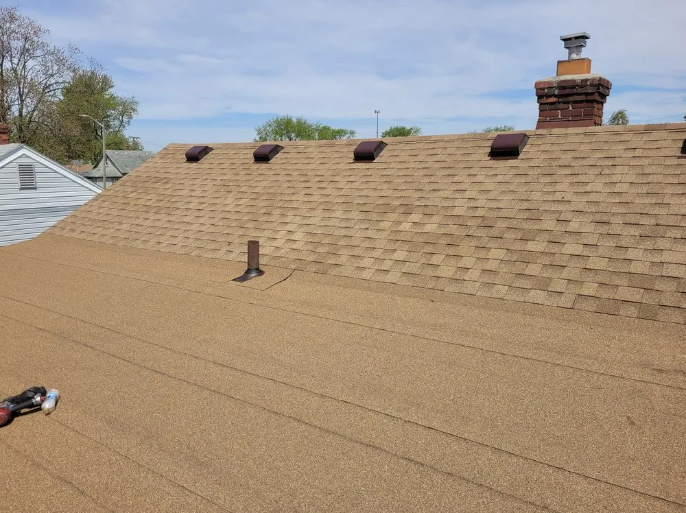 Slide of Pro Roofing