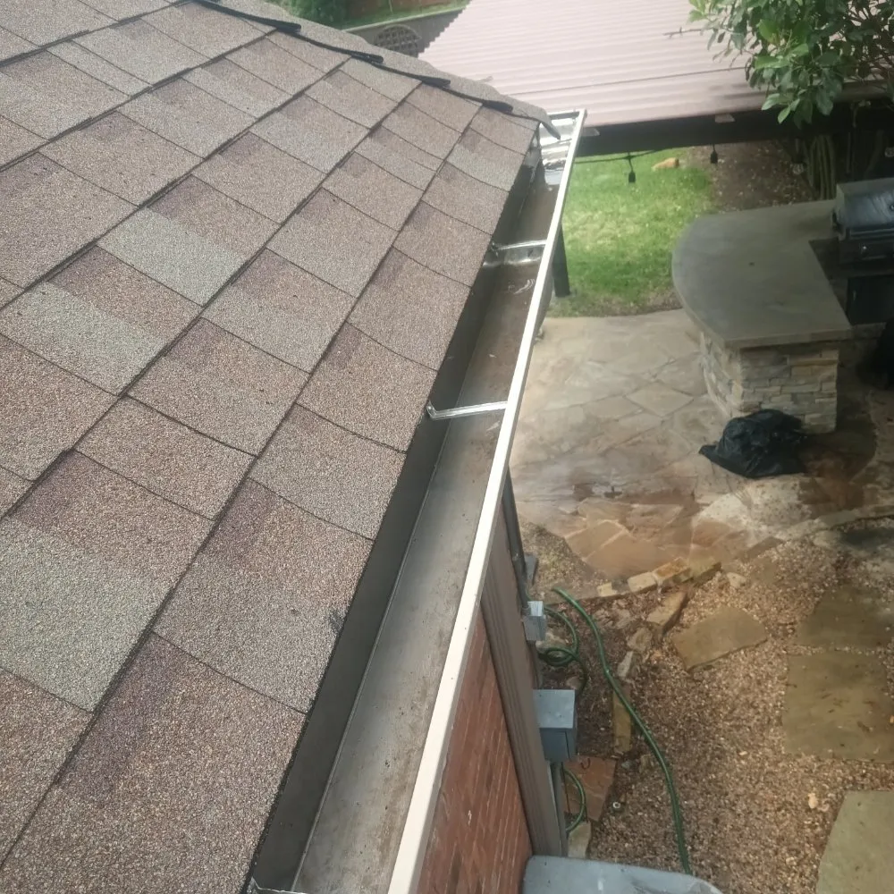 Slide of Pro Source Gutter Cleaning
