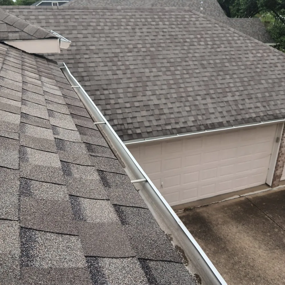 Slide of Pro Source Gutter Cleaning