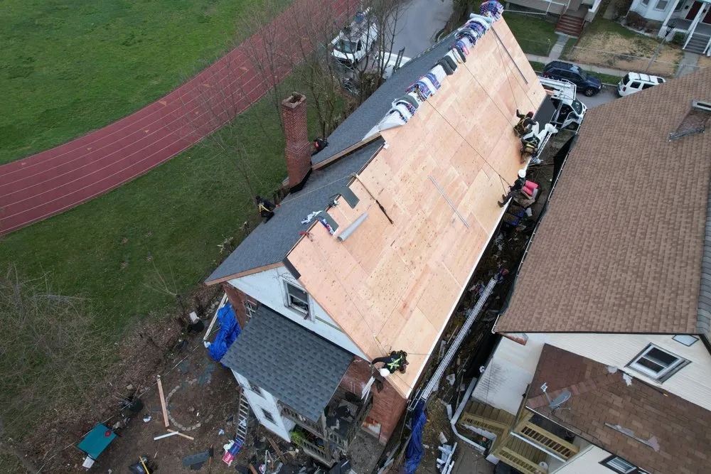 Slide of Pro Stars Contractor