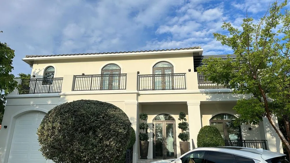 Slide of Proa70 Gutters