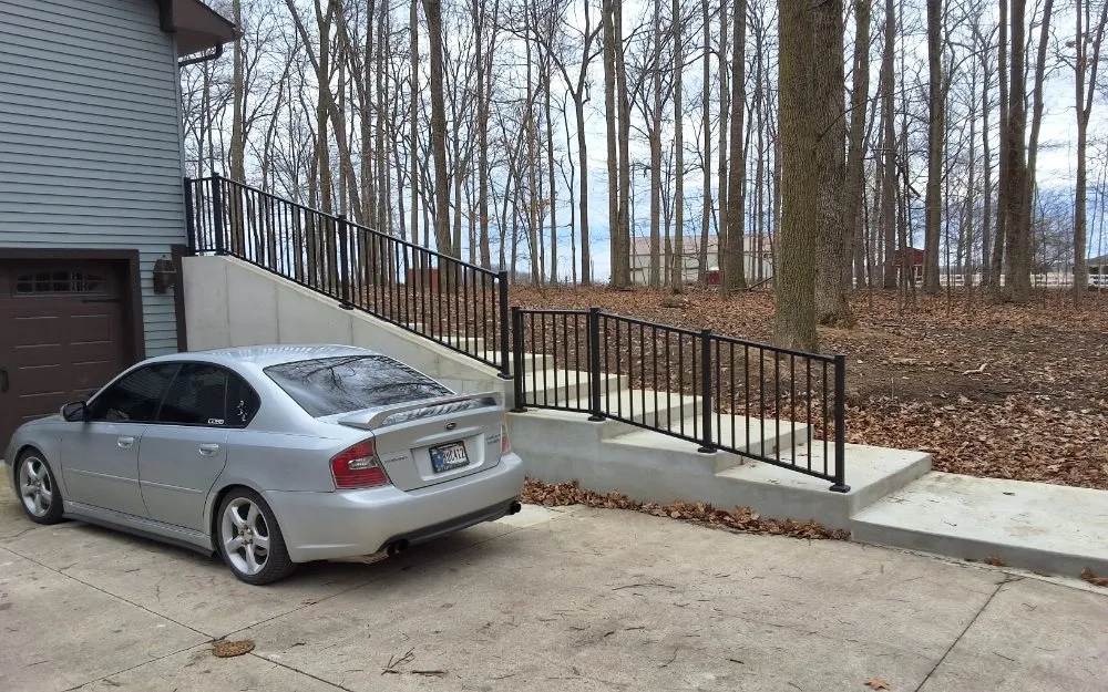 Licensed flat roof repair experts serving Leesburg, IN - ProElite Roofing & Construction