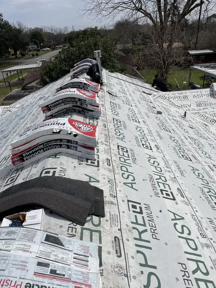 Slide of Profesional Roof