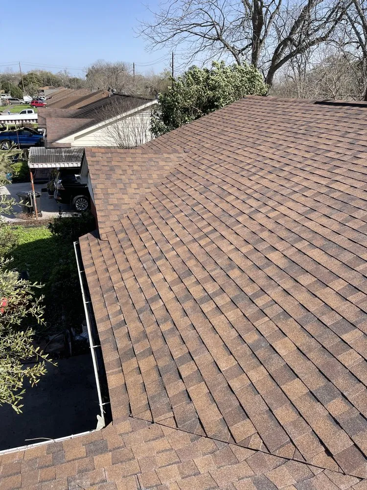 Slide of Profesional Roof