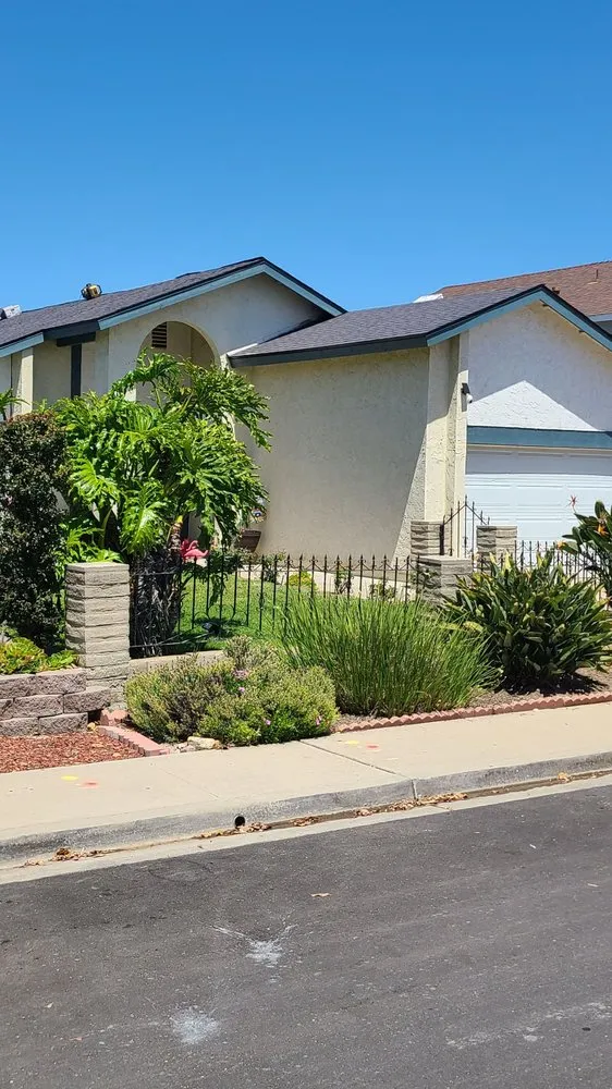 Slide of Professional Roofing Service