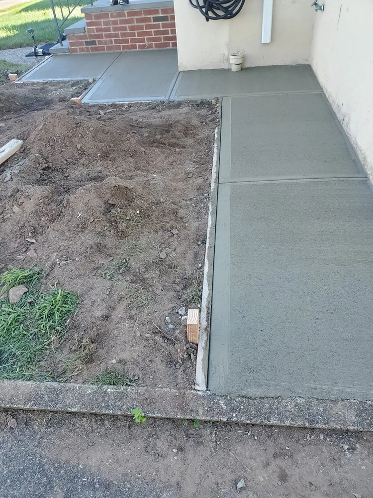 Slide of Progresso Construction