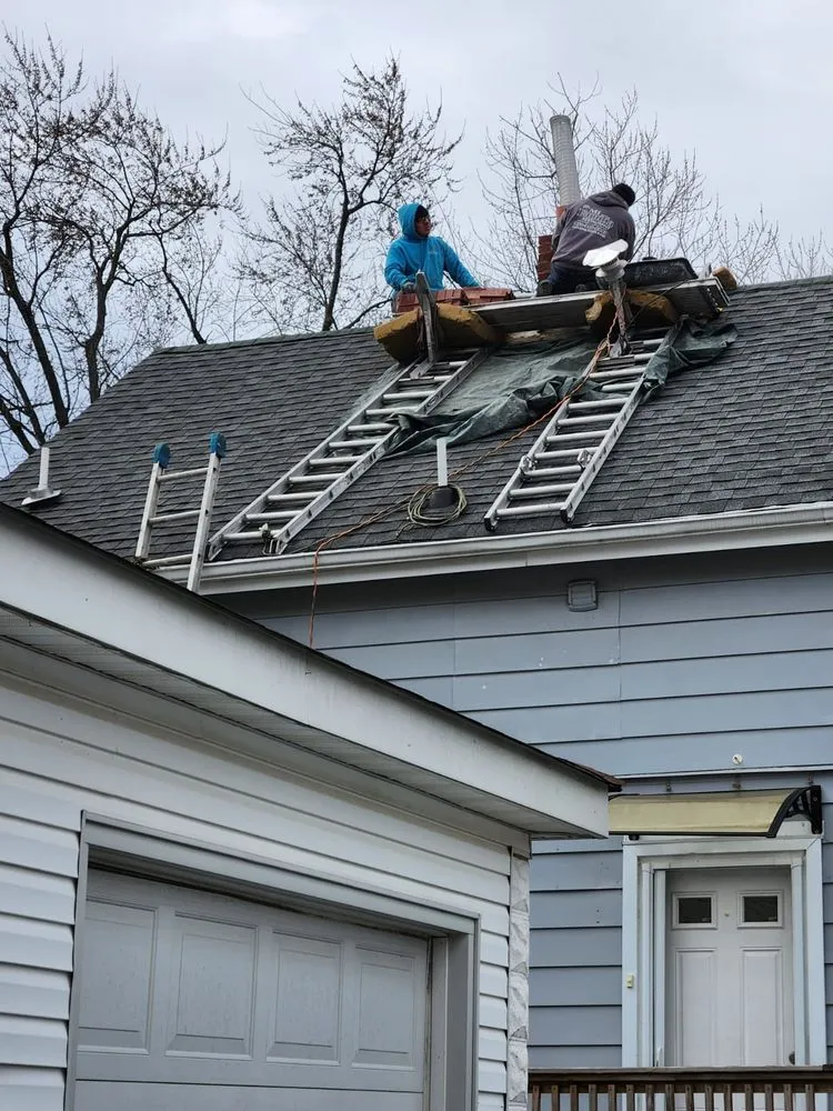 Slide of Progresso Construction