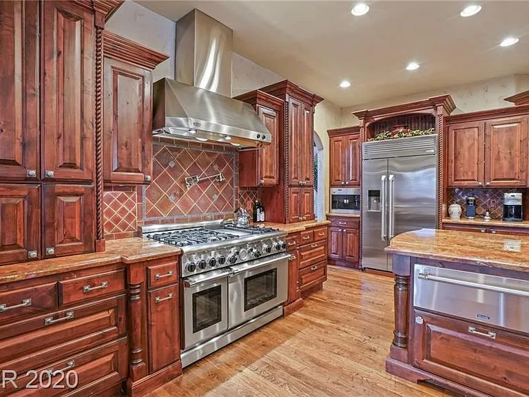 Slide of Projex Builders