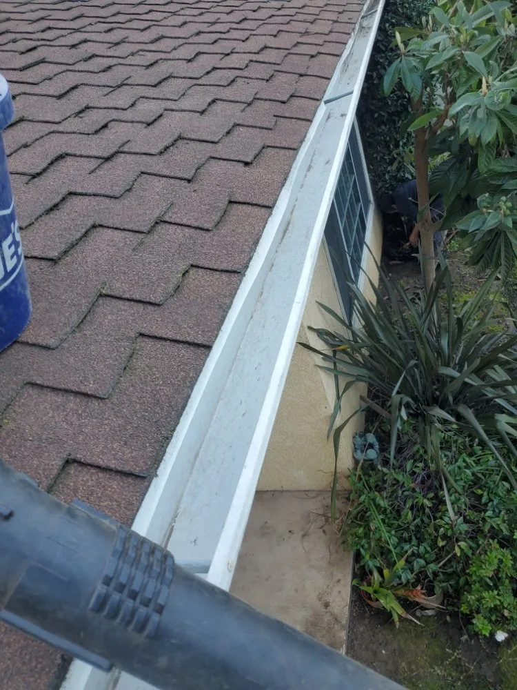 Slide of ProLine - Seamless Rain Gutters